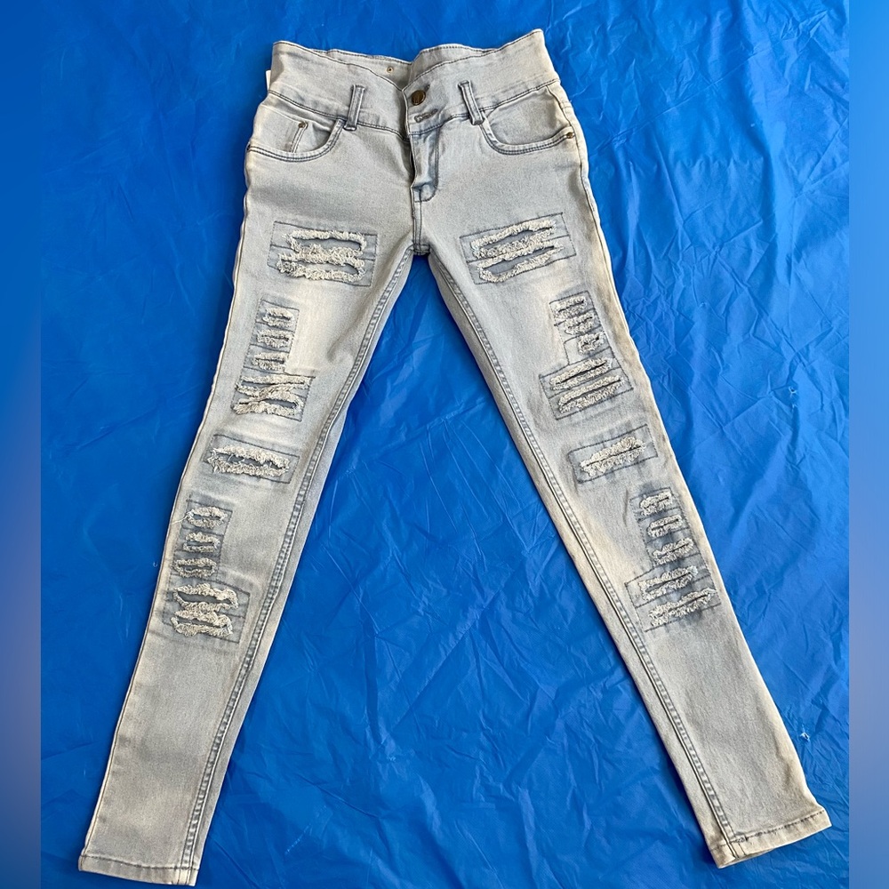 Item 43 Fashion Club Jeans Size 28